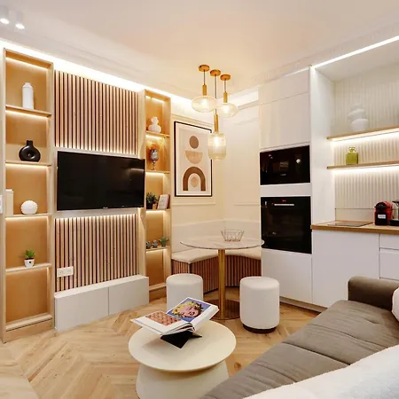 Majesti Upper Marais Apartments- Rue Du Faubourg Saint-martin Apartment *